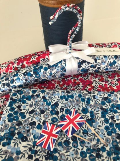 Diamond Jubilee Padded Clothes Hangers - Liberty Print4